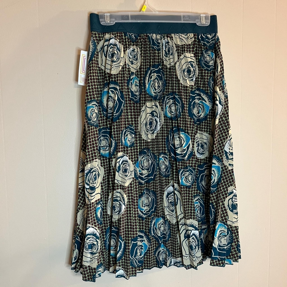 LuLaRoe Small Jill Pleated Green Rose Floral Skirt